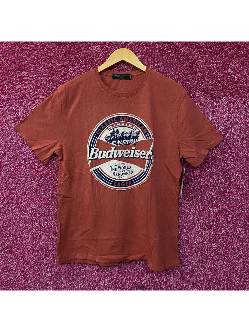 Junk Food Budweiser The World Renowned Classic American Vintage Style T-Shirt La